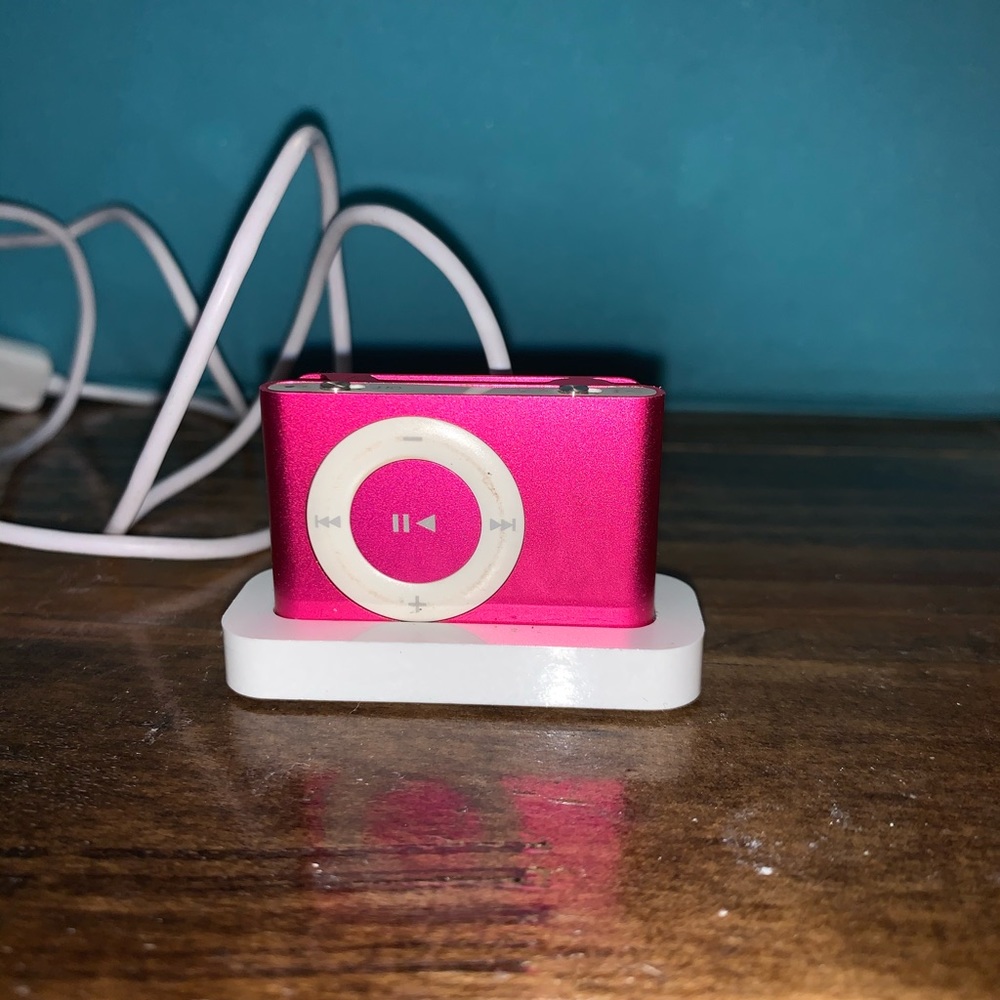 Apple IPod - Picture 3 of 6